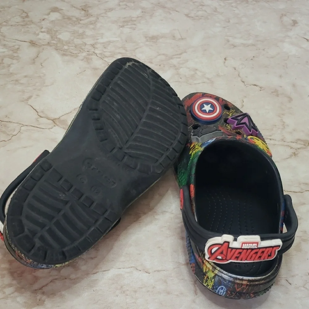 Crocs Marvel Avengers Kids Slippers - Black and Red